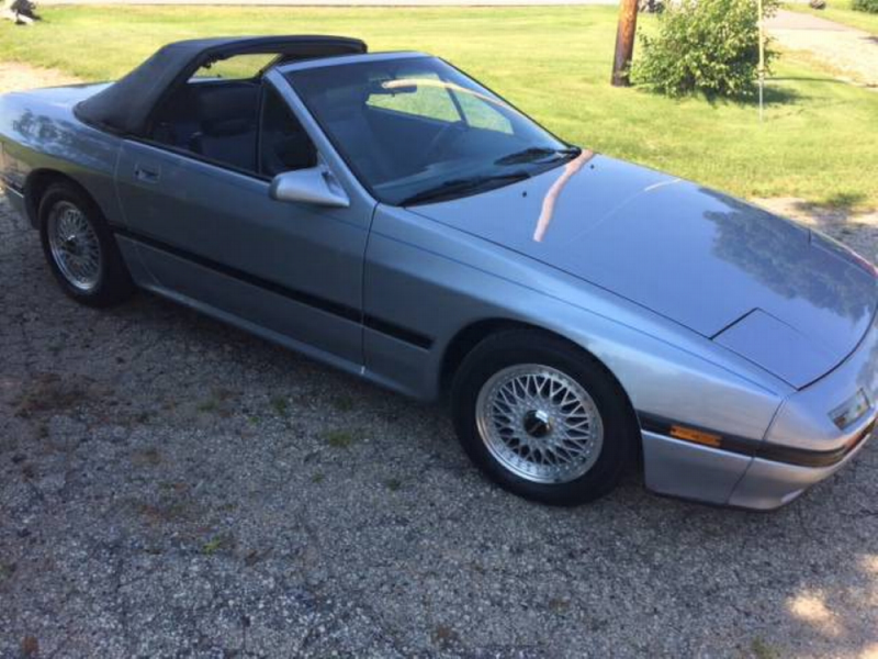 Illustration for article titled For $6,300, Would You Get The Drop On This 1988 Mazda RX7 Convertible?